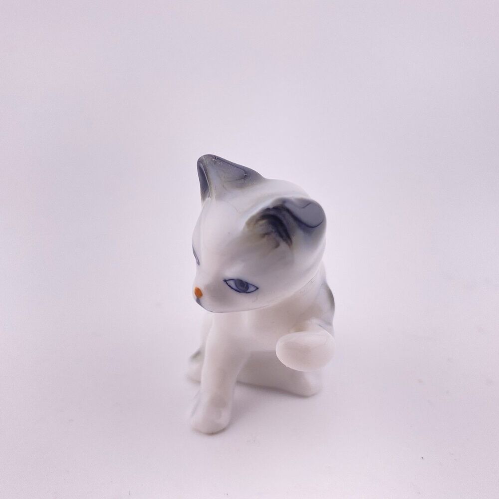 Miniature Bone China Cat Figurine 2" tall Black  White MSR Imports